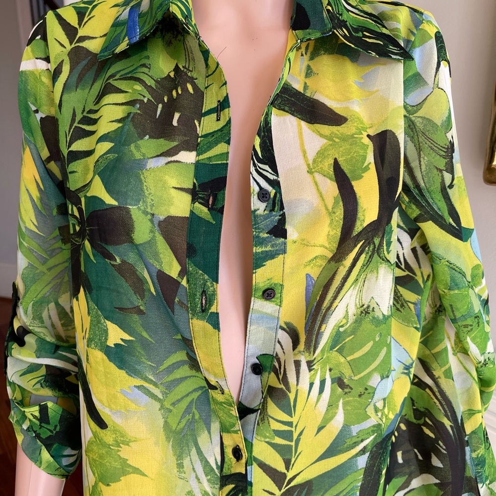 Live 4 Truth Green Leaf Print Blouse